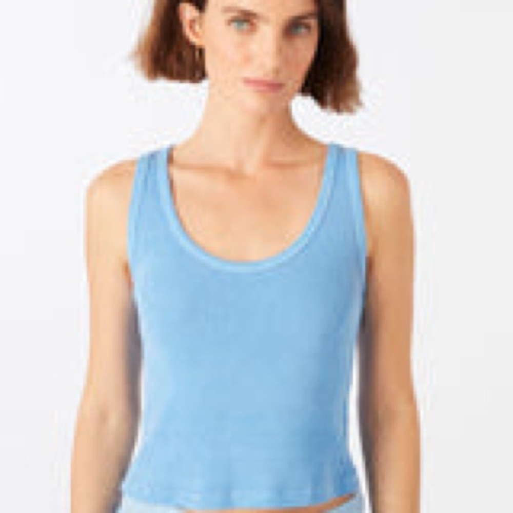 Amo Simple Crop Tank